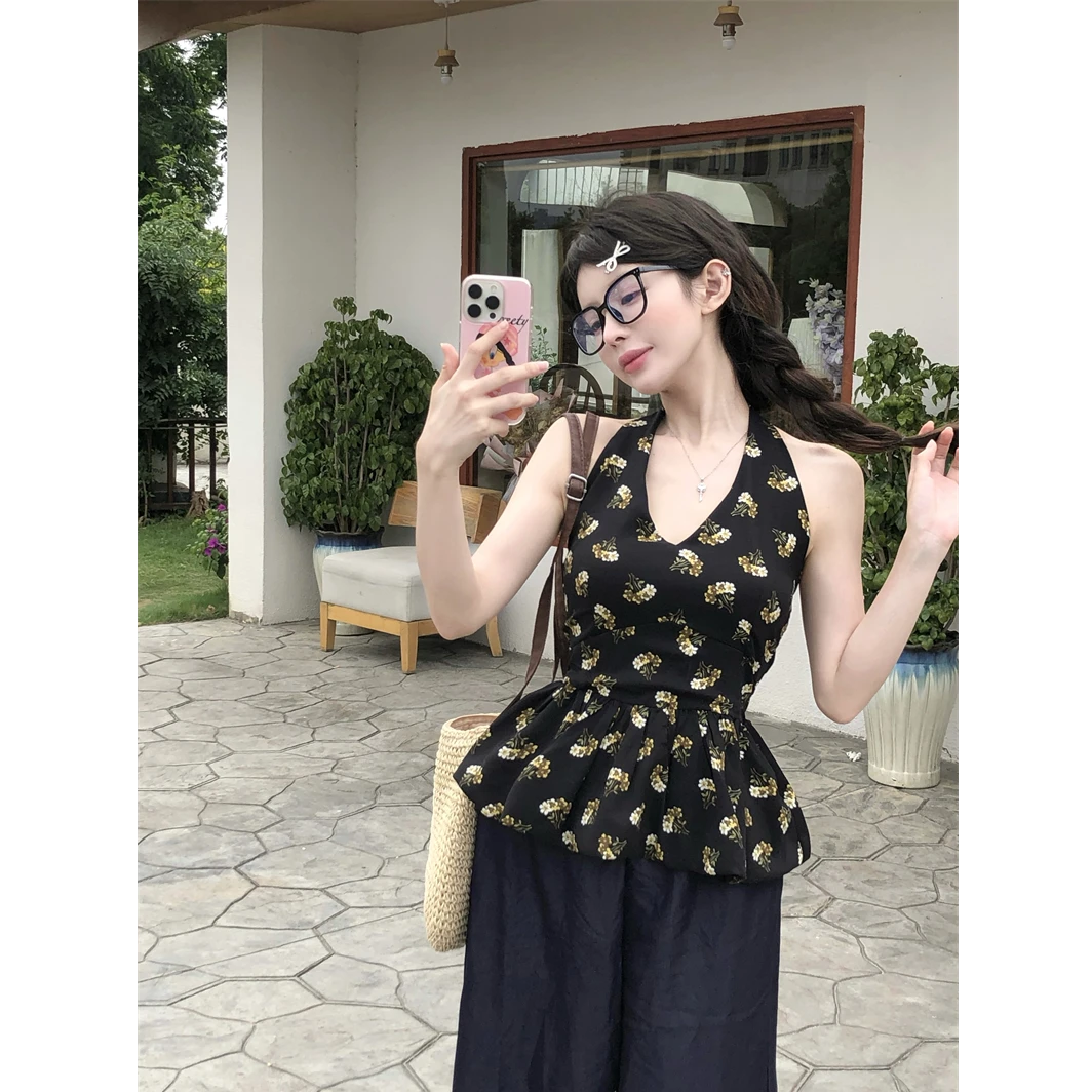 设计感碎花无袖系带挂脖背心夏季花苞收腰显瘦辣妹V领上衣