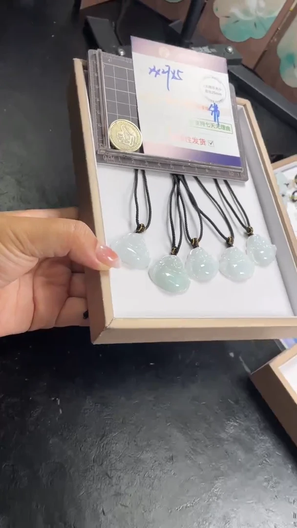未镶嵌挂件翡翠佛公多样性发其一CP7配绳