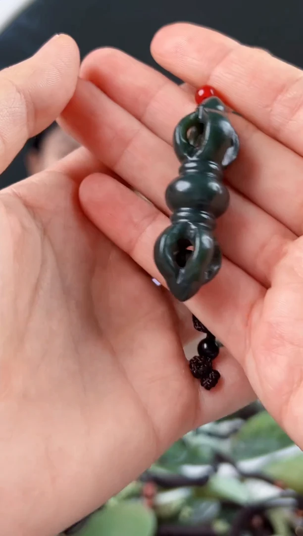 颈饰未镶嵌和田玉拍一发一，多样性发货