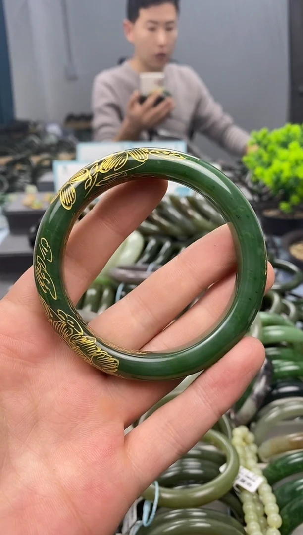 未镶嵌手镯和田玉59