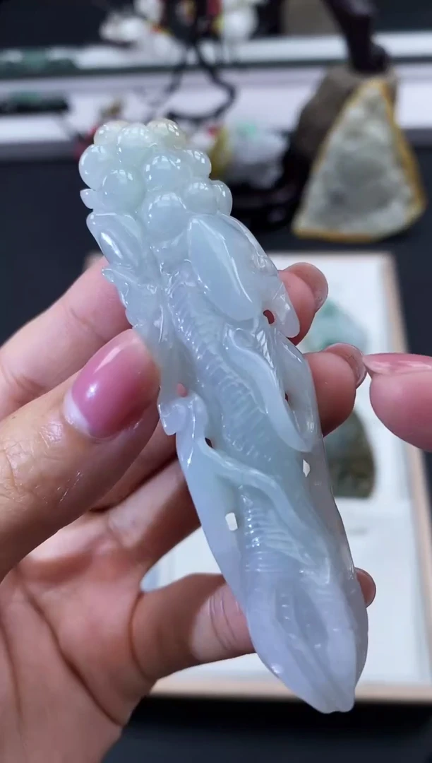 翡翠未镶嵌颈饰天然缅甸A货翡翠
