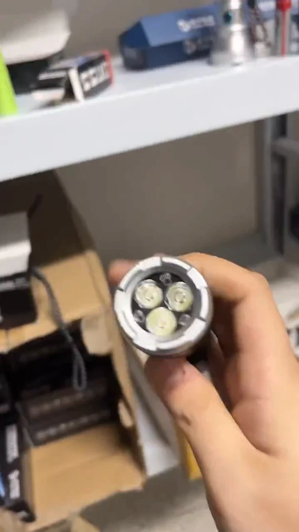 【三眼电弧】超亮多功能手电筒点火器