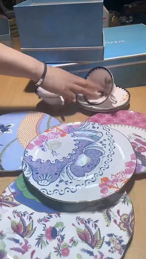 【闪购商品】瓷片锅碗瓢盆一件不剩