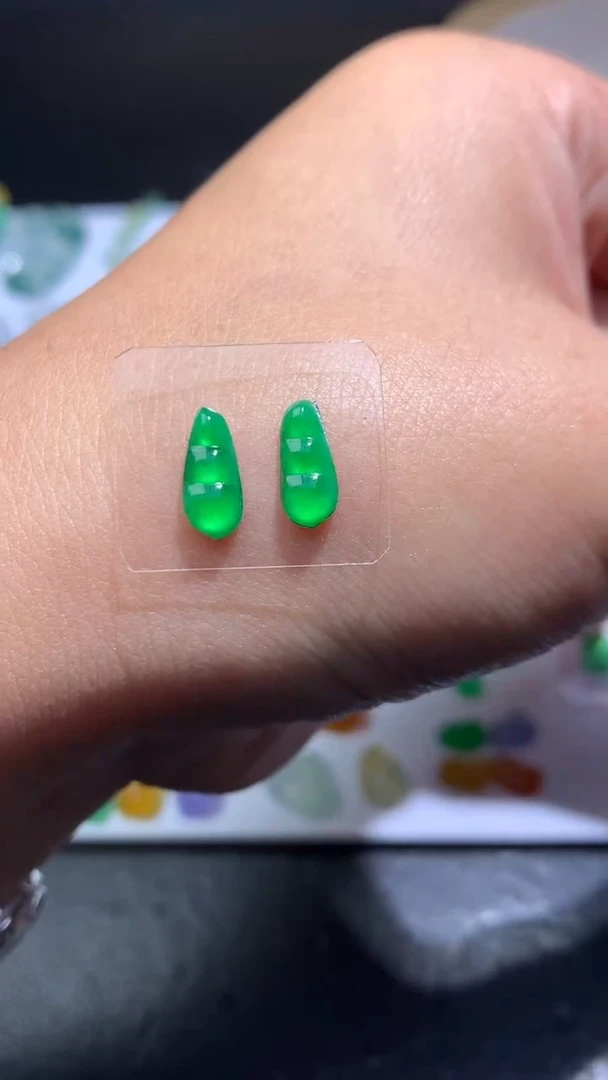 未镶嵌定制翡翠毛货