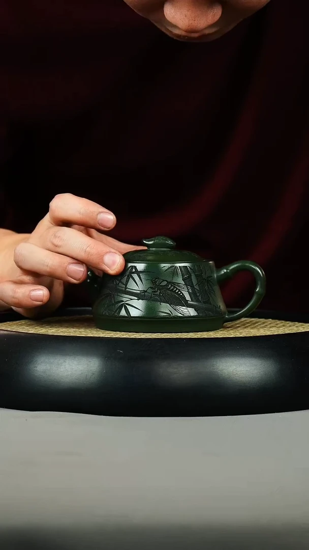 茶壶紫砂绿泥 竹段 刻绘 知了