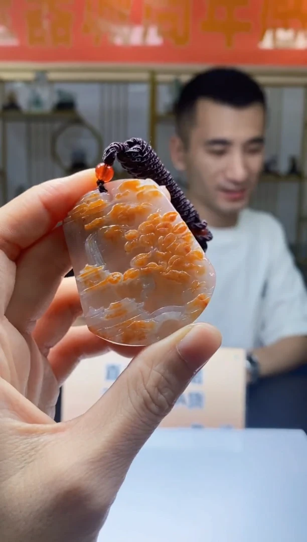 翡翠未镶嵌颈饰LHS0611004