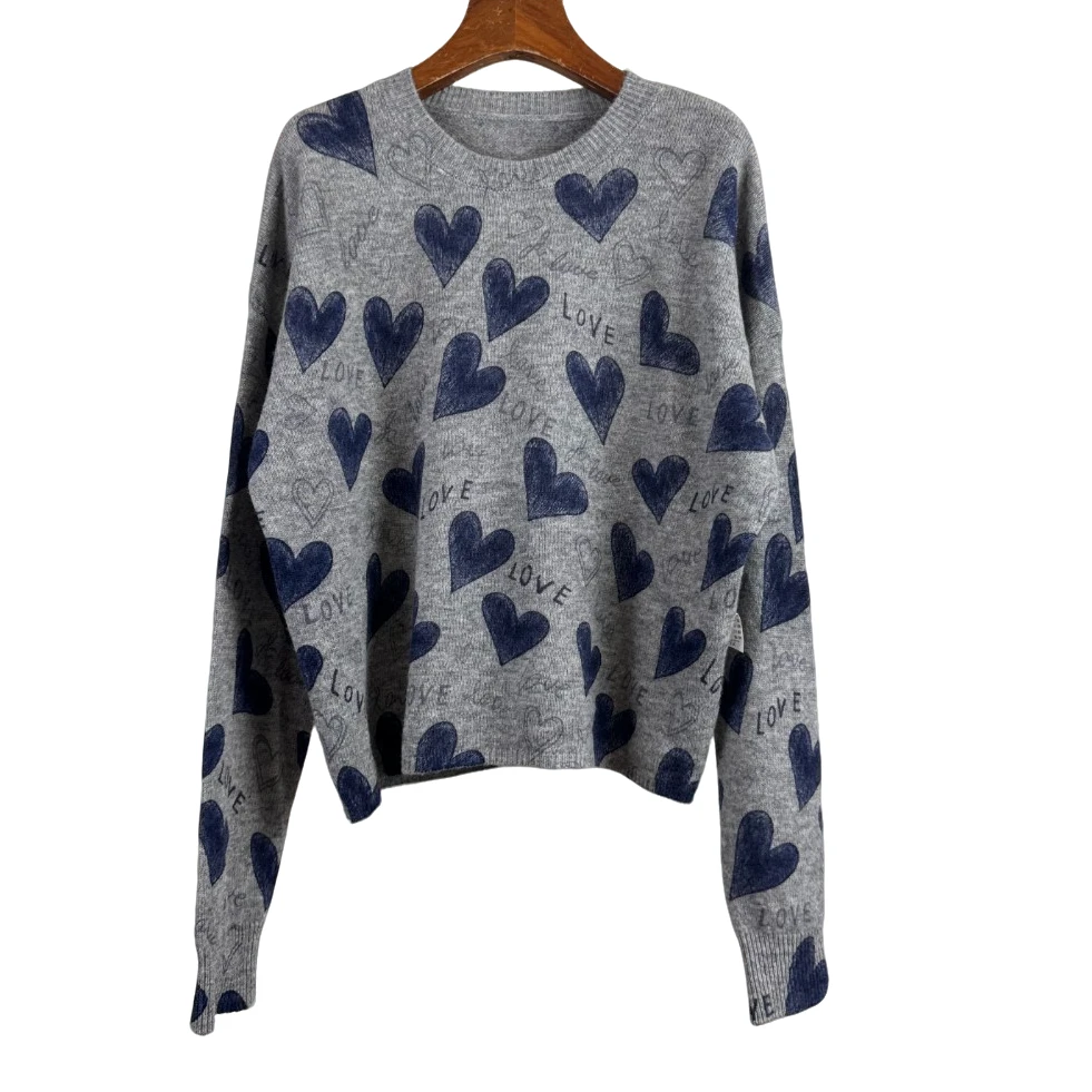 设计减龄爱心休闲毛衣欧韩时尚2025秋冬新款小众炸街毛衣女秋冬