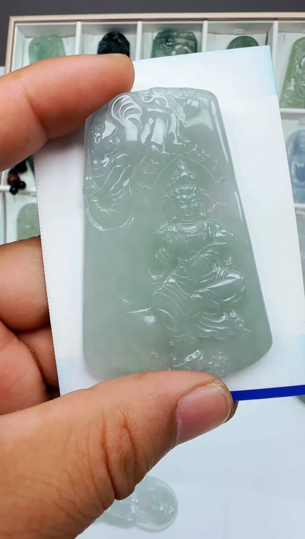 【闪购商品】翡翠颈饰未镶嵌天然A货翡翠