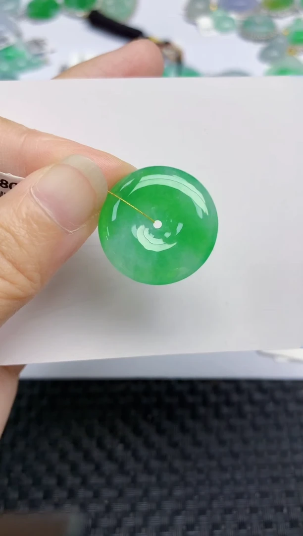 翡翠未镶嵌颈饰天然A货翡翠