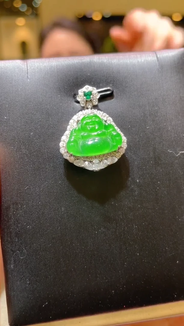 【闪购商品】翡翠吊坠(不含链)银S925镶嵌A5