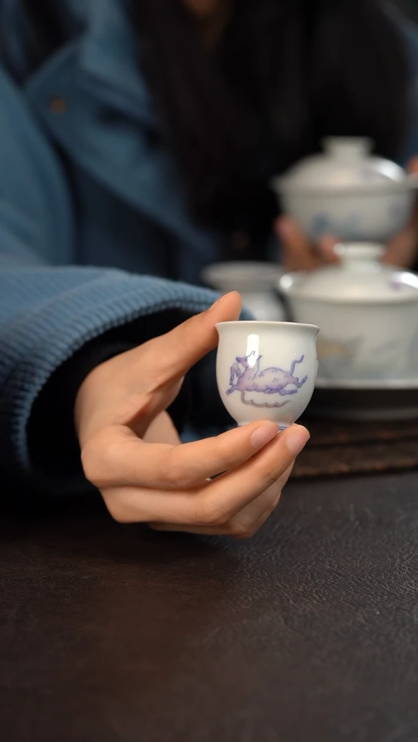 【闪购商品】杯活动价聚澜堂斗彩小鹿玉兰杯 紫色