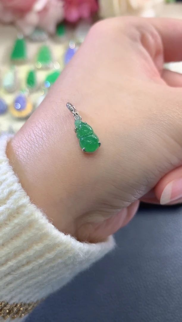 吊坠(不含链)18K金镶嵌翡翠b21