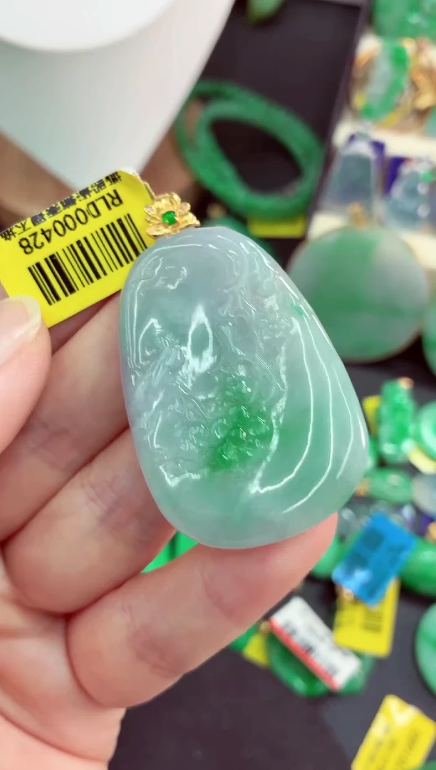 吊坠(不含链)18K金镶嵌翡翠挂件