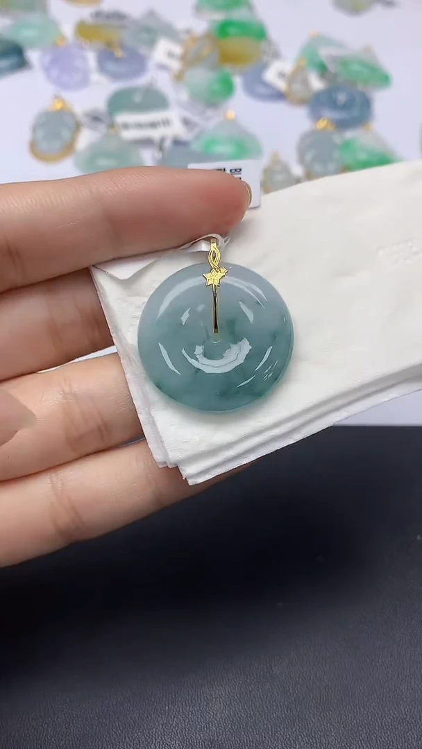 翡翠18K金镶嵌颈饰天然缅甸a货翡翠