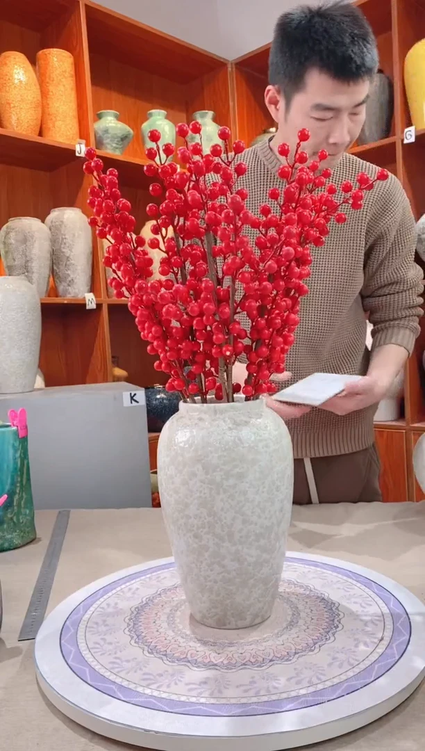 【闪购商品】瓶  陶瓷花瓶 无花 茶白 中号