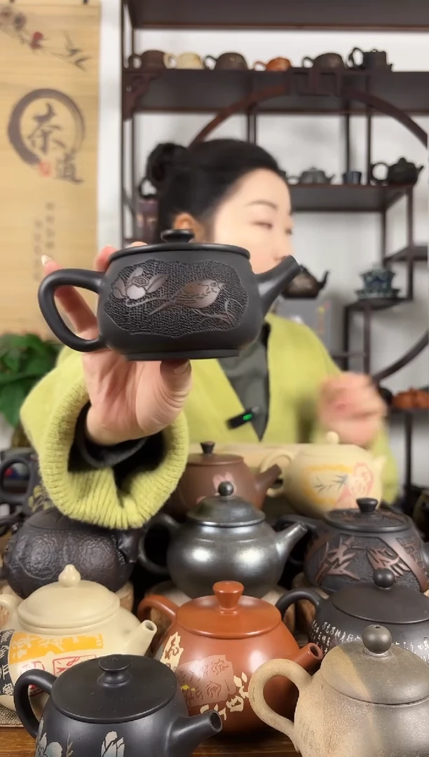云南建水紫陶茶壶200CC左右