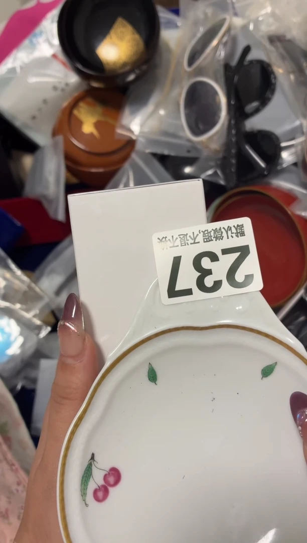 瓷片晚**w好漂亮的东西【】【】【】