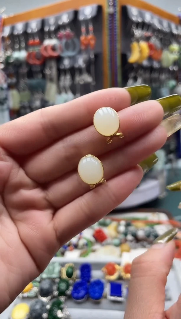 【闪购商品】和田玉耳饰银S925镶嵌饰品