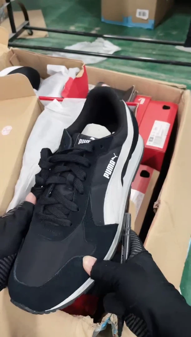 彪马时尚休闲运动鞋43M  VV106