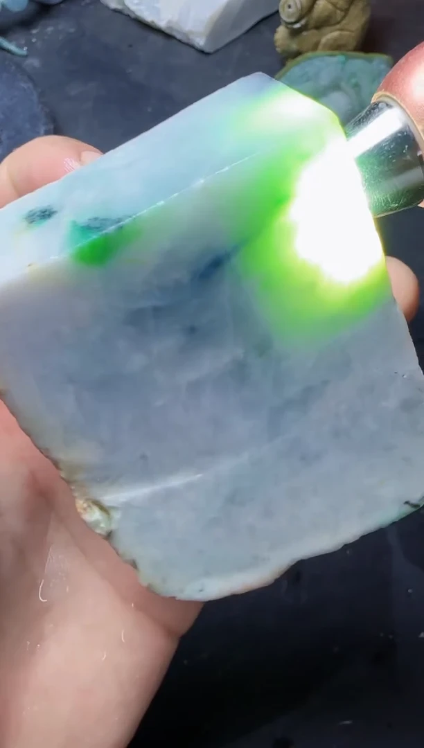 【闪购商品】翡翠颈饰未镶嵌039翡翠