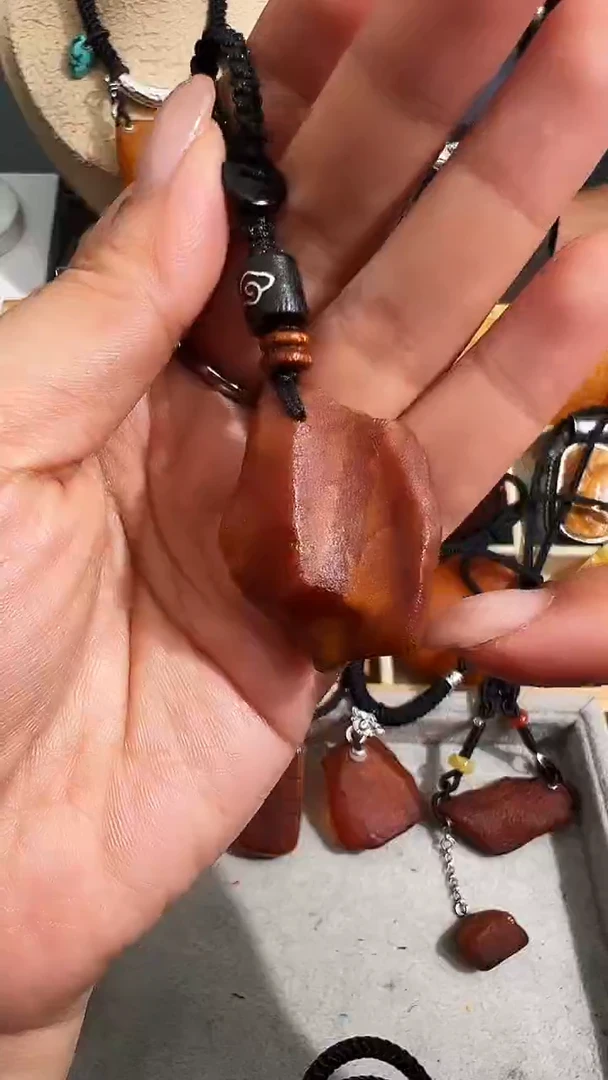 【闪购商品】蜜蜡裸石未镶嵌似玉