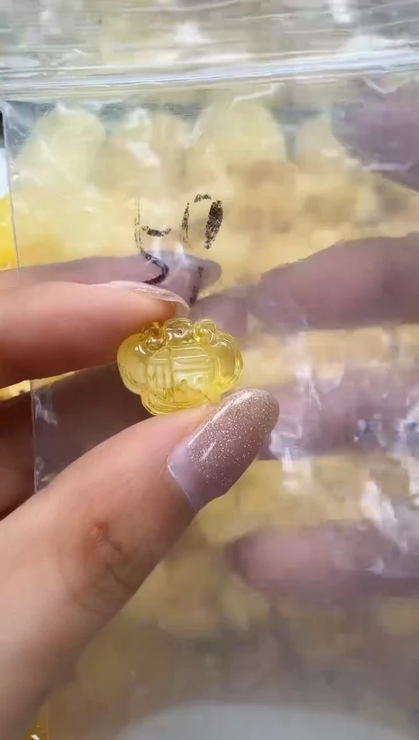 裸石琥珀未镶嵌如图