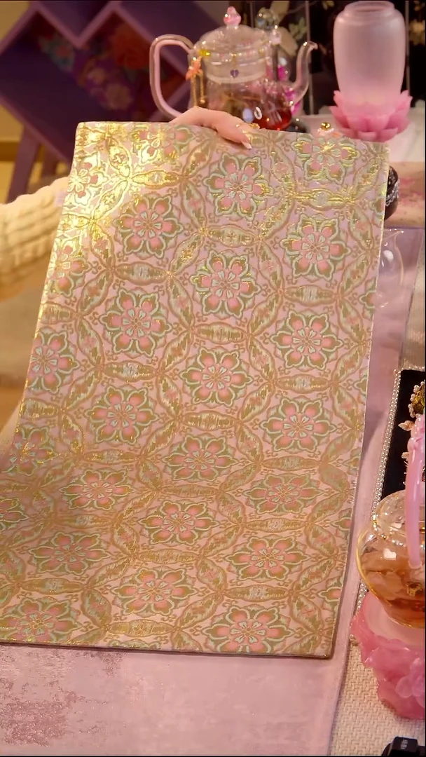 满宝相 茶席 如图所示