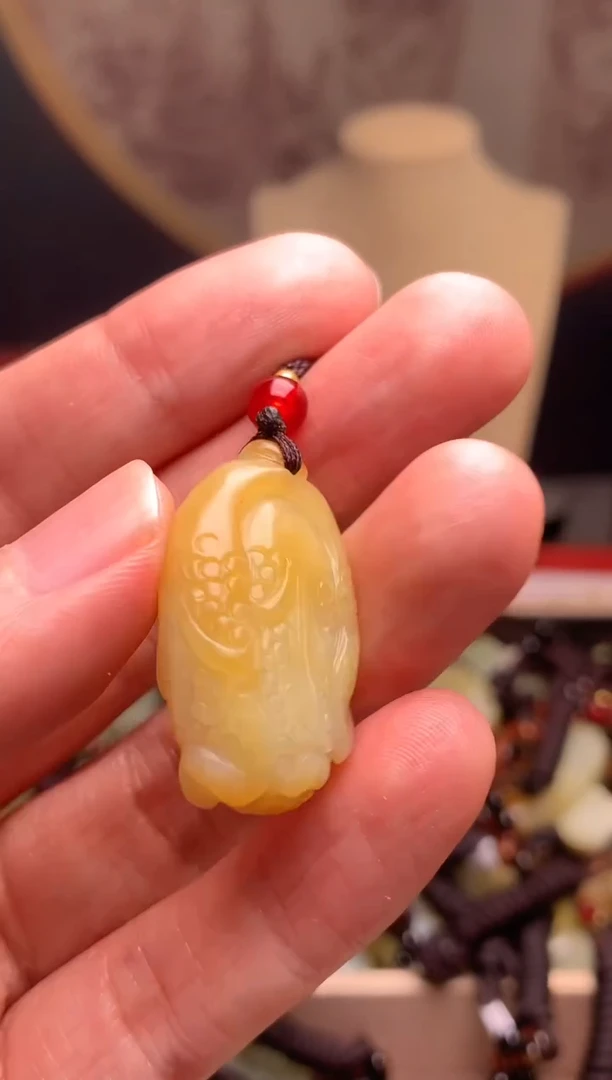 颈饰未镶嵌和田玉新疆料青海料清水和田玉吊坠