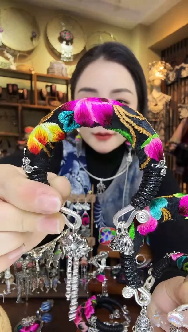 刺绣非遗刺绣民族风手镯