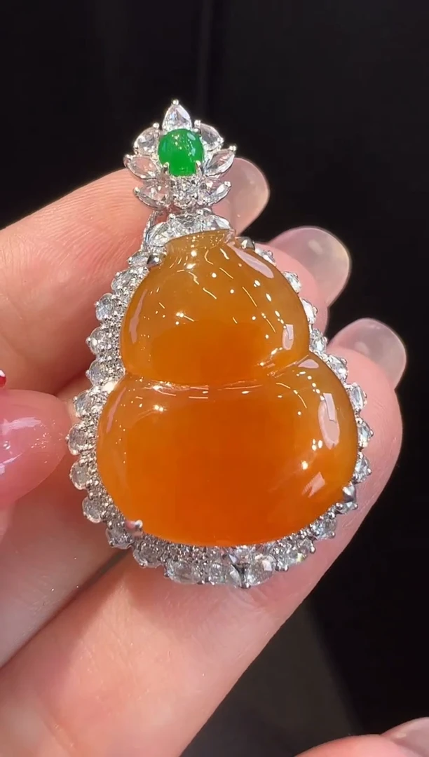 吊坠(不含链)18K金镶嵌翡翠吊坠