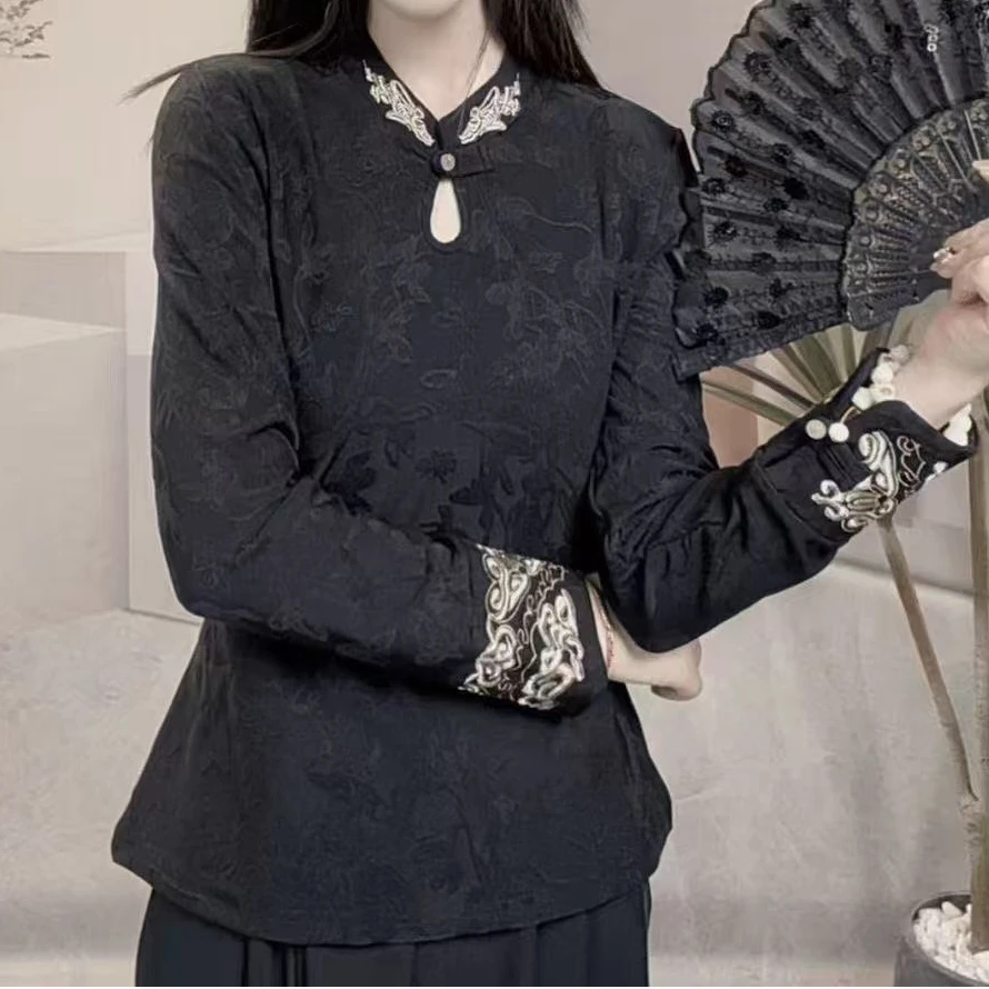 2025年新款设计感中式重工刺绣国风加绒女士洋气显瘦长袖上衣