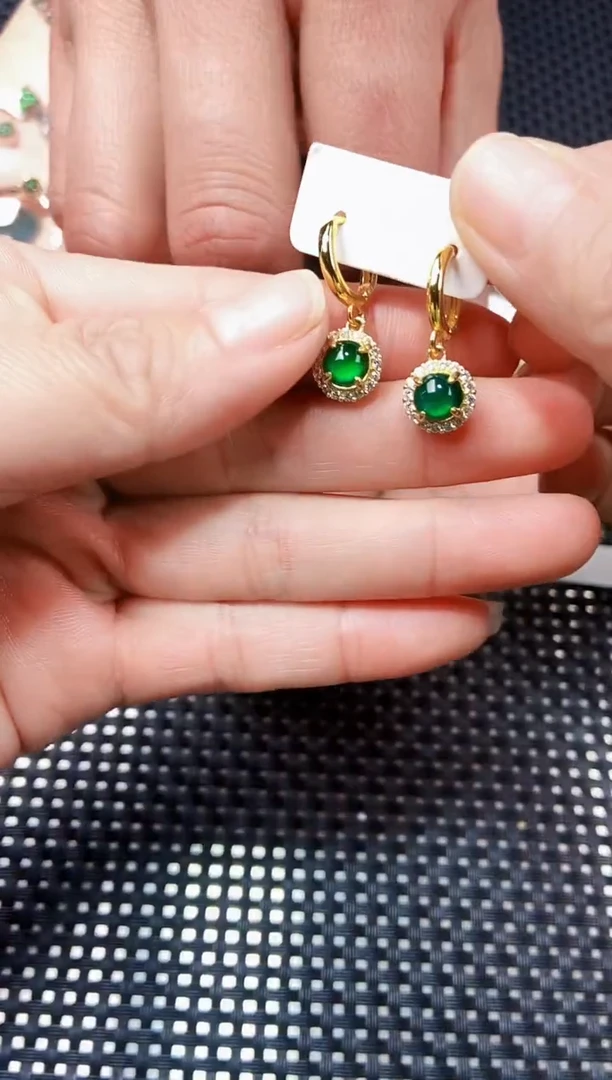 【闪购商品】翡翠耳饰未镶嵌11111111111
