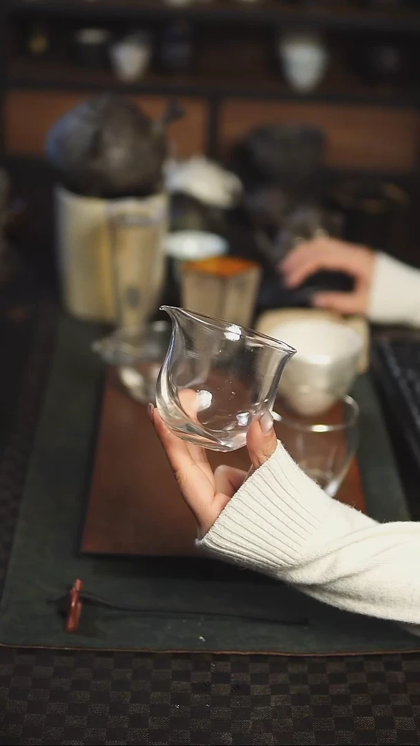 【闪购商品】玻心璃语 旋涡公道杯