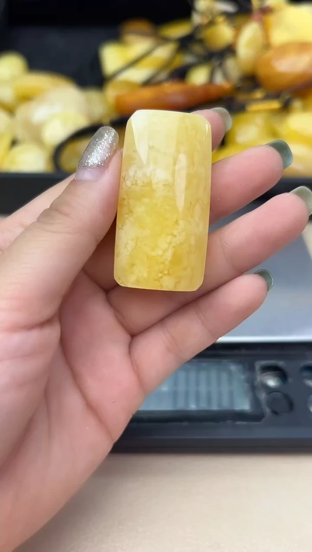 未镶嵌蜜蜡裸石蜜蜡吊坠