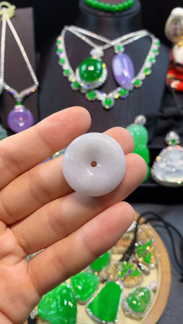 翡翠未镶嵌吊坠(不含链)平安扣