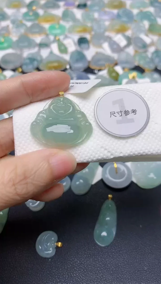 翡翠18K金镶嵌颈饰天然缅甸A货翡翠