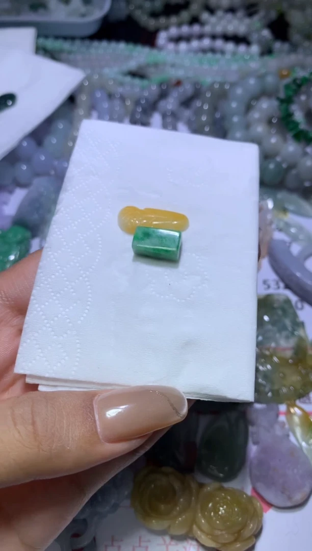 【闪购商品】翡翠挂件未镶嵌MJX040378