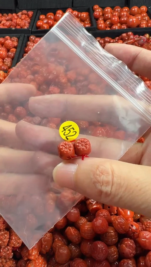颈饰未镶嵌南红玛瑙1