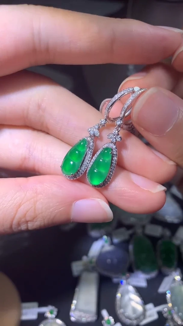 吊坠(不含链)18K金镶嵌翡翠耳坠