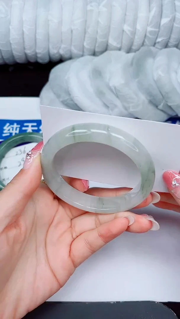 未镶嵌手镯石英质玉237-56/57
