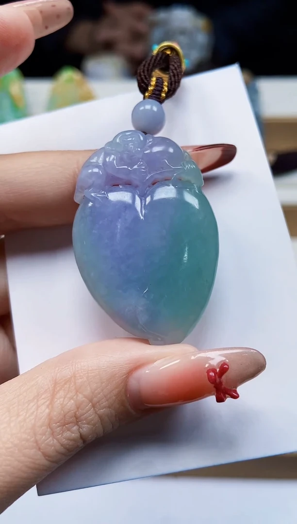 颈饰未镶嵌翡翠1