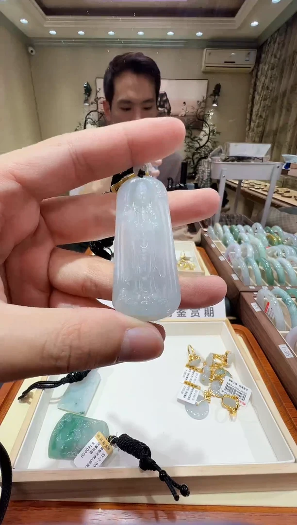 颈饰未镶嵌翡翠-纯天然缅甸A货翡翠吊坠-观音吊坠-56.822.3