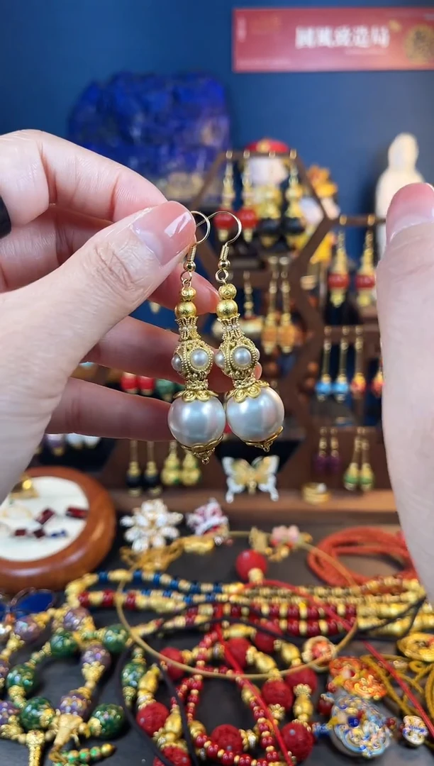 【闪购商品】臣妾做不到款耳钩