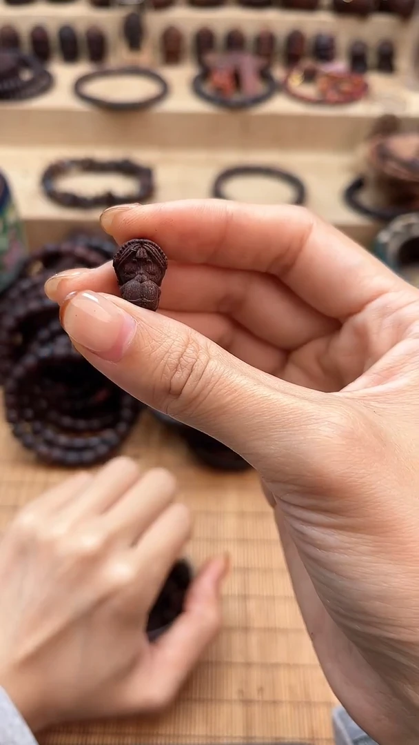 降真香无事牌G****乖黄白油蝴蝶仙子