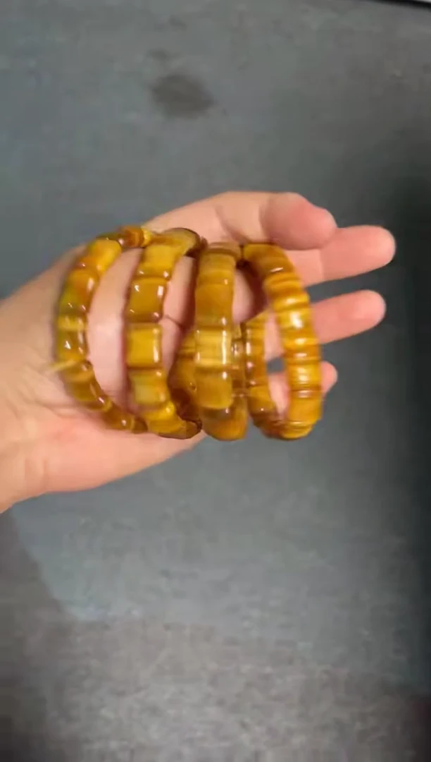 未镶嵌木变石（虎睛石）珠宝奇石/无优化/多样性发一件/无证书