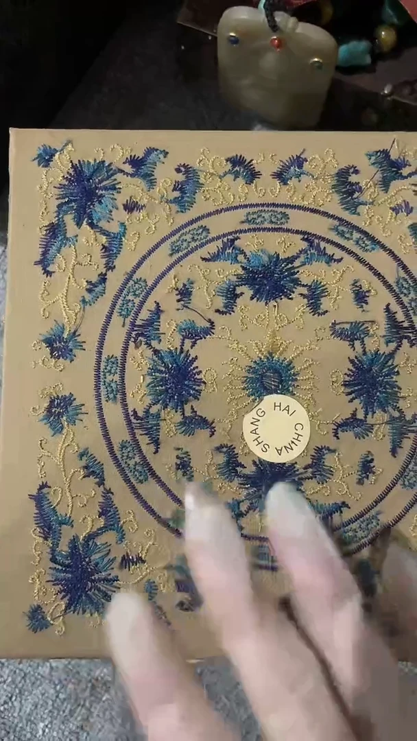 木开蓝花黄色正方刺绣盒子精品复古风