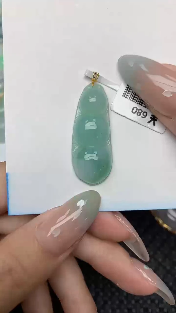 翡翠18K金镶嵌颈饰天然翡翠a货