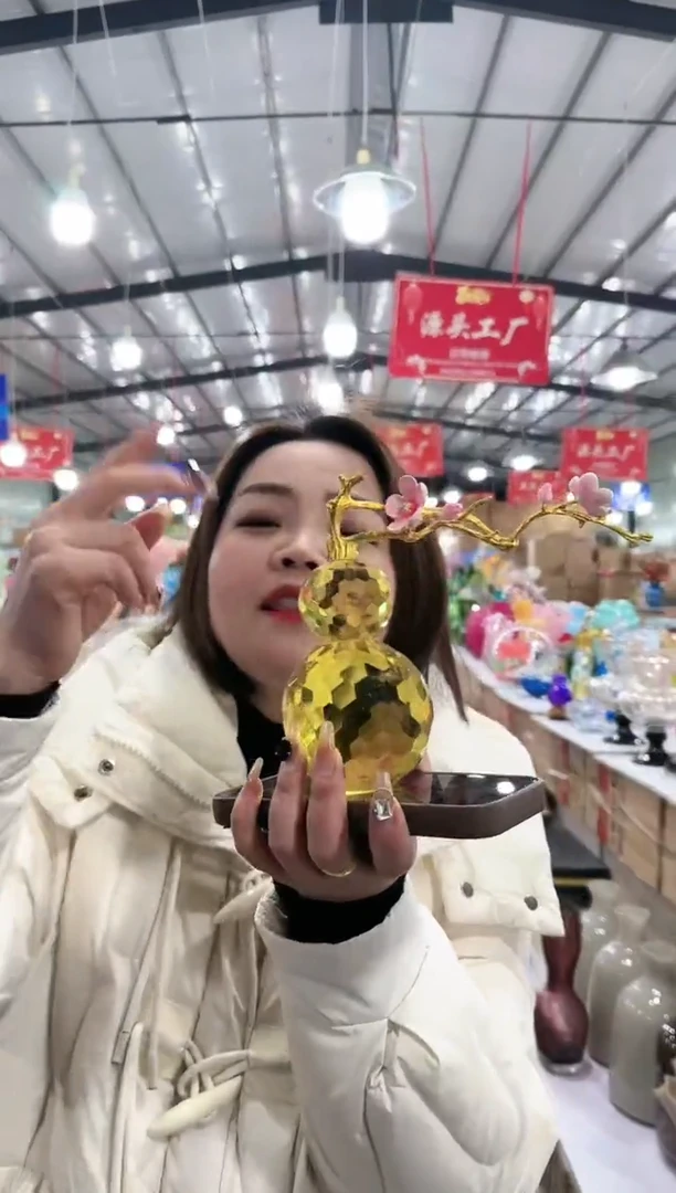 【闪购商品】藤优品花器Q27-早