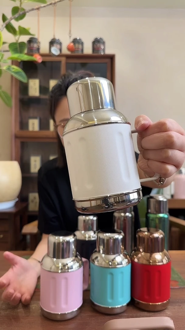 小胖墩白色小胖墩白色小胖墩白色