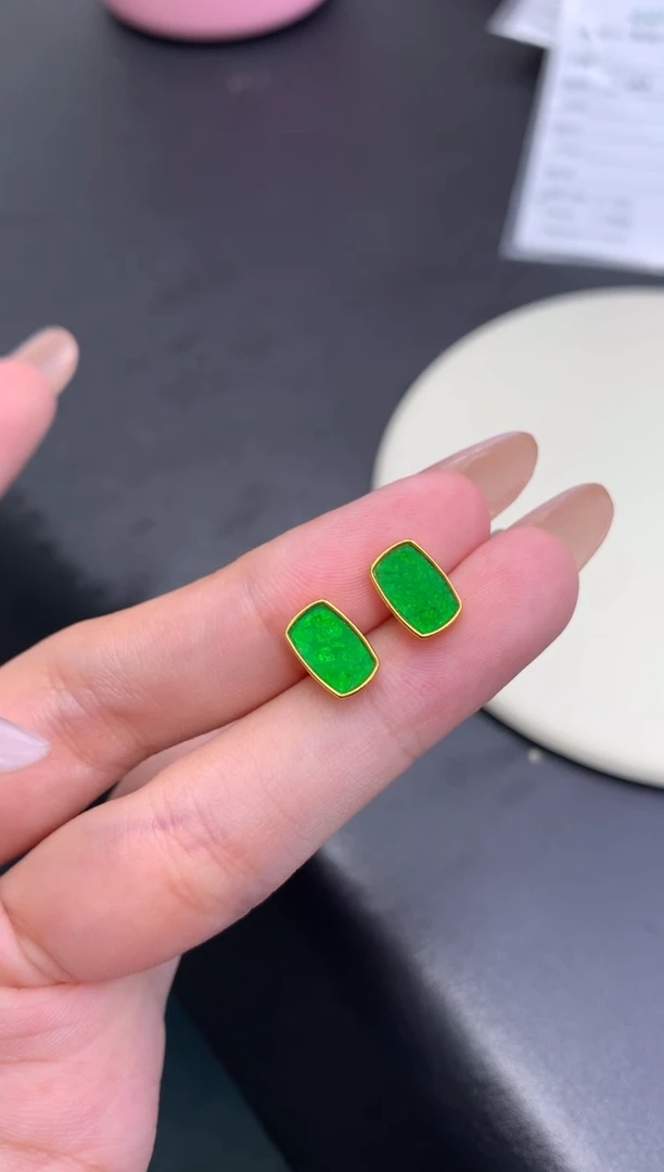 颈饰银S925镶嵌翡翠48小时鉴赏期 退货不扣服务费